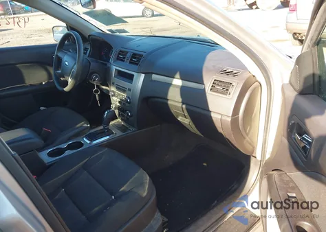 2010 Ford Fusion Se z USA, uszkodzony, nr VIN 3FAHP0HG5AR423809